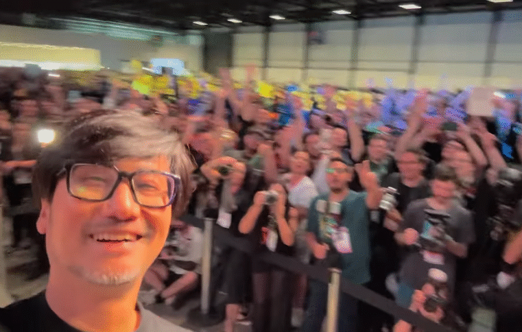 BGS 2025: Hideo Kojima Surpreende Fãs e Realiza Corte da Fita em Aparição Épica no Último Dia do Evento