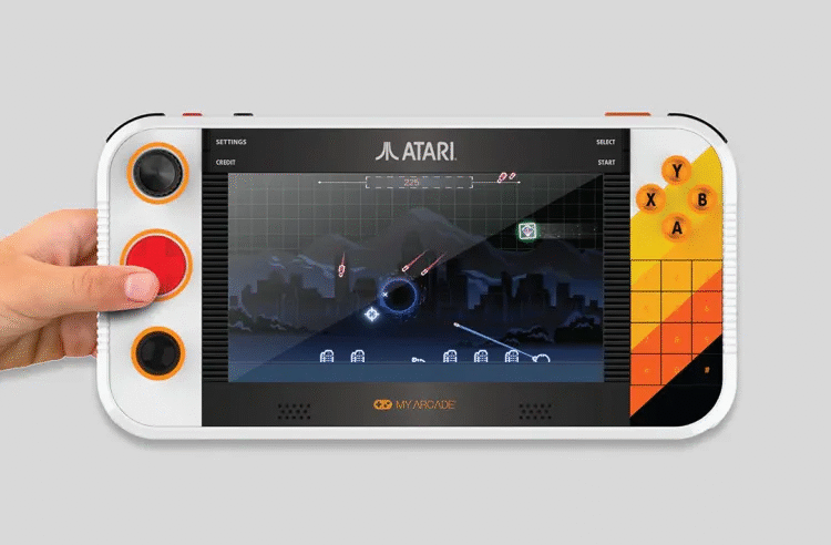 Atari Gamestation Go: Este Portátil RETRÔ Está Finalmente na Pré-Venda!