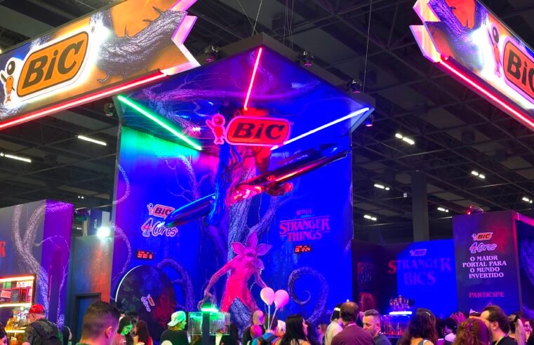 EXCLUSIVO CCXP25: Entrei no Mundo Invertido da BIC e Voltei com Brindes Raros! Minha Experiência no Estande de Stranger Things