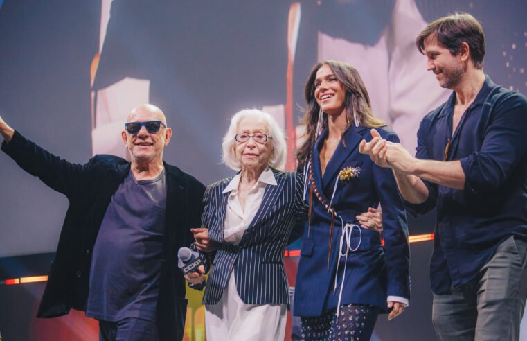 CCXP25: Fernanda Montenegro, e Bruna Marquezine se emocionam em reencontro histórico; “Estamos juntas além da vida”