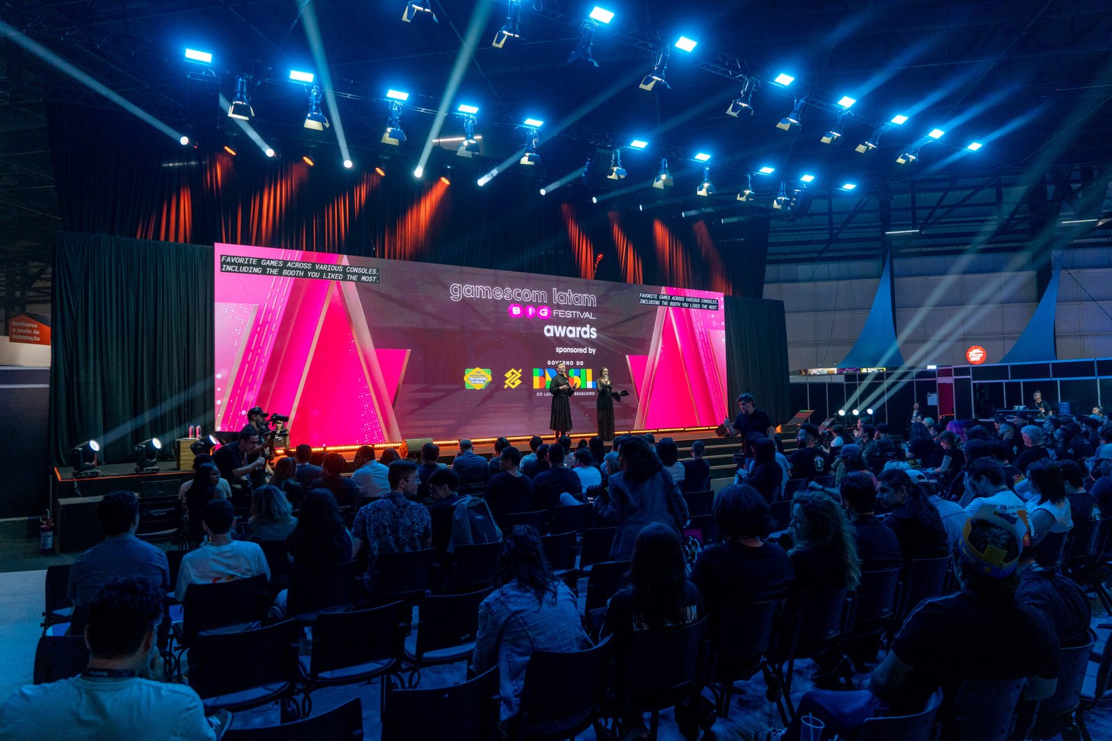 Gamecom Latam 2026 começou: torneios, creators, 60 jogos jogáveis e a sensação de que o Brasil virou o centro do mundo gamer
